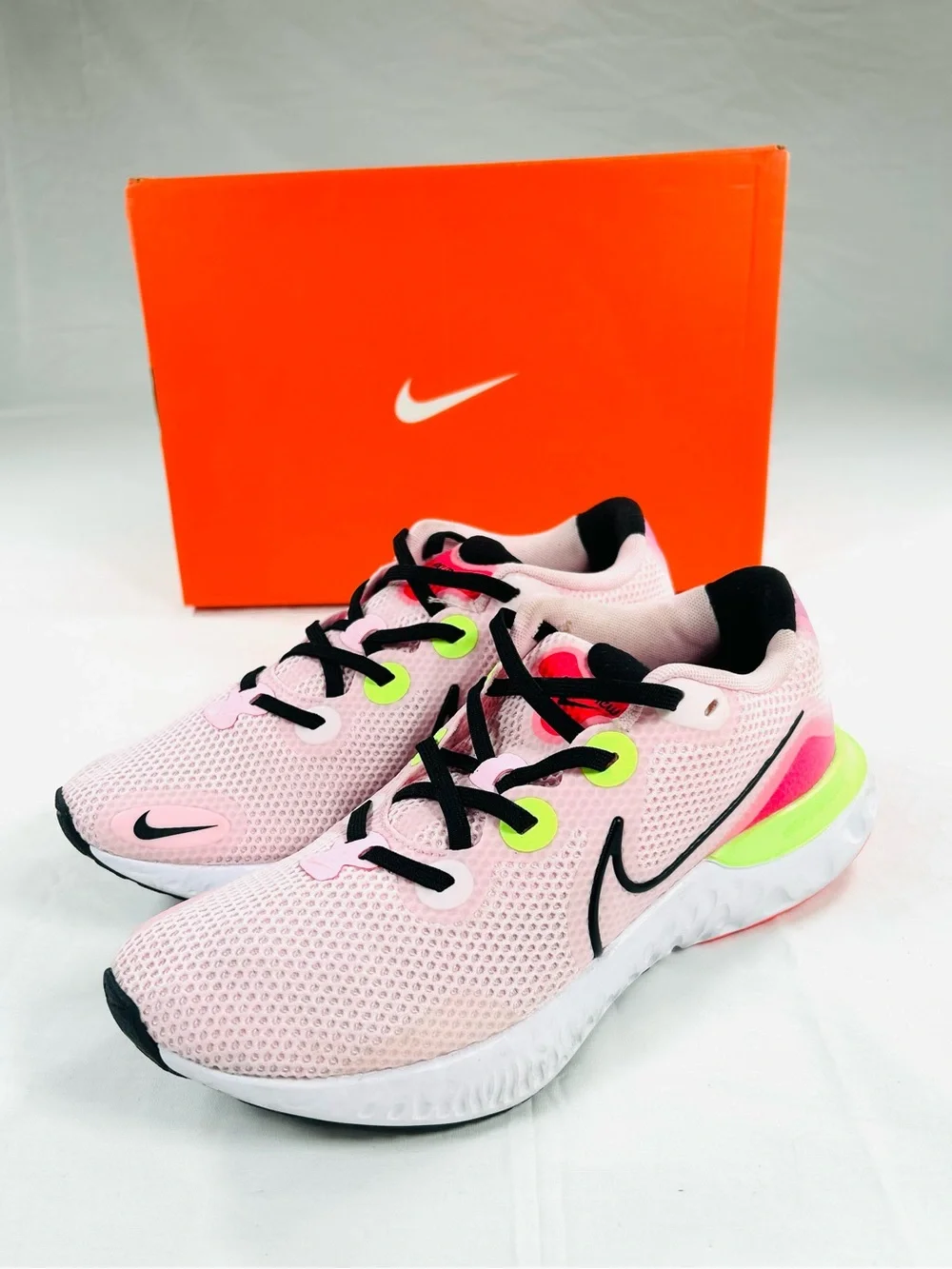 Nike Renew Run ‘Pink Foam’ CW5637-600 Sneakers